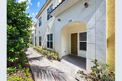 1732 NW 124th Pl, Pembroke Pines, FL 33028 - Photo 23