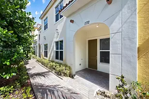 1732 NW 124th Pl, Pembroke Pines, FL 33028 - Photo 23