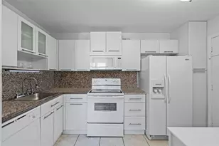 2016 Bay Dr, Miami Beach, FL 33141 - Photo 13