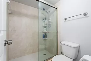 2016 Bay Dr, Miami Beach, FL 33141 - Photo 27