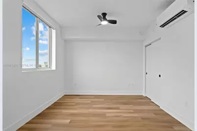 650 SW 1st St #203, Miami, FL 33130 - Photo 7