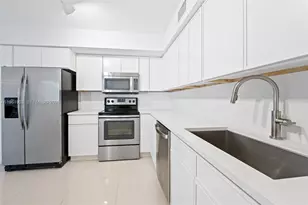 3500 Mystic Pointe Dr, Aventura, FL 33180 - Photo 13