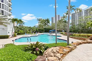 3500 Mystic Pointe Dr, Aventura, FL 33180 - Photo 29