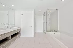 650 NE 32nd St, Miami, FL 33137 - Photo 9