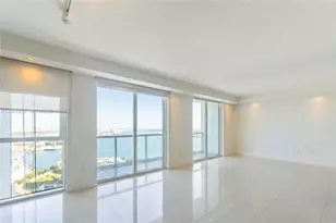 253 NE 2nd St, Miami, FL 33132 - Photo 3