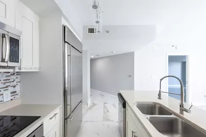 55 SE 6 St #1207, Miami, FL 33131 - Photo 15