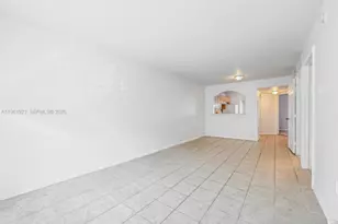 1261 SE 31st Ct, Homestead, FL 33035 - Photo 3