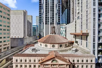 121 NE 5th Street #807, Miami, FL 33132 - Photo 21