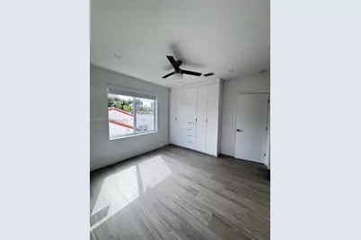 2855 Royal Palm Ave #3, Miami Beach, FL 33140 - Photo 5