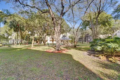 2814 N 46th Ave #H376, Hollywood, FL 33021 - Photo 49