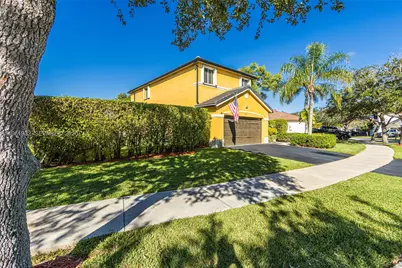 1280 Majesty Ter, Weston, FL 33327 - Photo 3