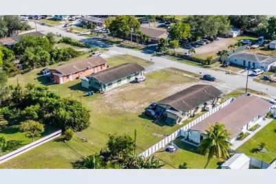 5701 SW 27th St, West Park, FL 33023 - Photo 5