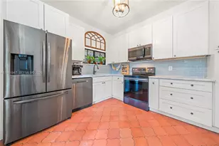 813 NE 81st St, Miami, FL 33138 - Photo 25