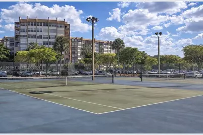 1300 Saint Charles Pl #L22, Pembroke Pines, FL 33026 - Photo 27