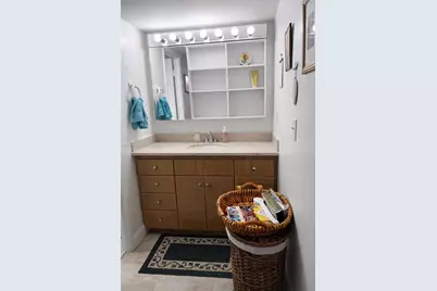 1300 Saint Charles Pl #L22, Pembroke Pines, FL 33026 - Photo 9