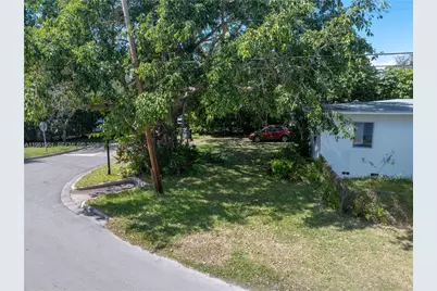 301 Redwood Ln, Key Biscayne, FL 33149 - Photo 5