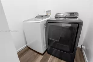 201 S Biscayne River Dr, Miami, FL 33169 - Photo 53