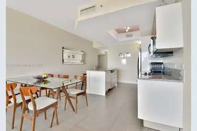 888 Biscayne Blvd #1904, Miami, FL 33132 - Photo 3