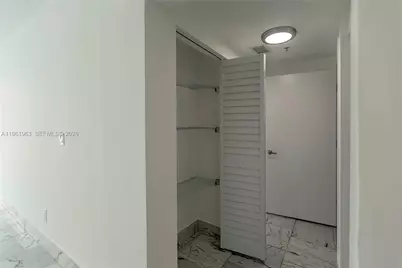 335 S Biscayne Bl #3210, Miami, FL 33131 - Photo 5