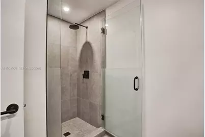 121 NE 5th Street #1001B, Miami, FL 33132 - Photo 5