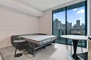 121 NE 5th St, Miami, FL 33132 - Photo 27