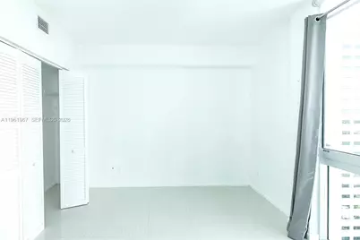 325 S Biscayne Blvd #2726, Miami, FL 33131 - Photo 23