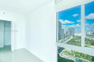 325 S Biscayne Blvd, Miami, FL 33131 - Photo 15