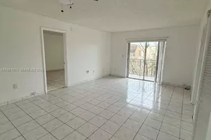 4855 NW 7th St, Miami, FL 33126 - Photo 7