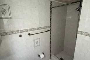 4855 NW 7th St, Miami, FL 33126 - Photo 11