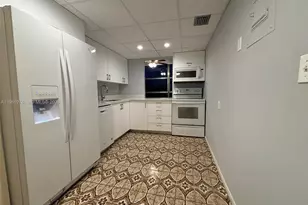 2001 Atlantic Shores Blvd, Hallandale Beach, FL 33009 - Photo 7