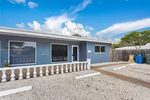 3241 NE 17th Ave, Oakland Park, FL 33334 - Photo 3