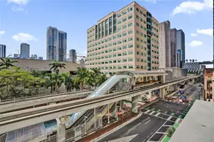 121 NE 5th St, Miami, FL 33132 - Photo 23