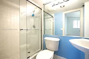 140 NE 28th Ave, Pompano Beach, FL 33062 - Photo 15