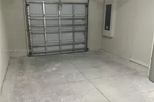 2163 S Appleton Cir S, Oakland Park, FL 33309 - Photo 5