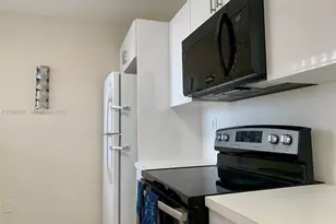 15701 SW 137th Ave, Miami, FL 33177 - Photo 5