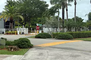 1403 S Liberty Ave, Homestead, FL 33034 - Photo 13