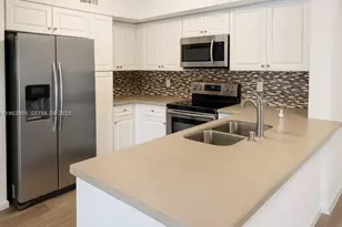 1150 Wildwood Lakes Blvd, Naples, FL 34104 - Photo 3