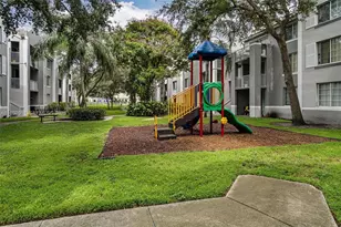 11133 SW 8th St, Pembroke Pines, FL 33025 - Photo 19