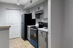 11133 SW 8th St, Pembroke Pines, FL 33025 - Photo 3