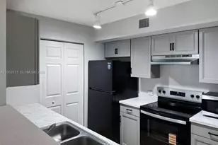 11133 SW 8th St, Pembroke Pines, FL 33025 - Photo 3