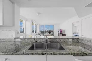 19501 W Country Club Dr, Aventura, FL 33180 - Photo 9