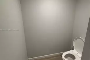 6417 Windmill Gate Rd, Miami Lakes, FL 33014 - Photo 15