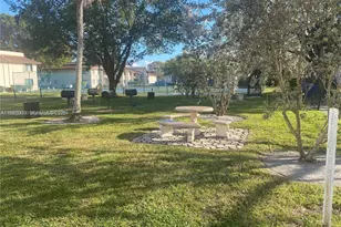 335 W Laurel Dr, Margate, FL 33063 - Photo 21