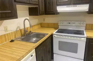 335 W Laurel Dr, Margate, FL 33063 - Photo 5