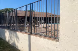 335 W Laurel Dr, Margate, FL 33063 - Photo 25