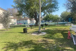 335 W Laurel Dr, Margate, FL 33063 - Photo 23