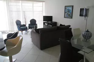 231 174th St, Sunny Isles Beach, FL 33160 - Photo 5