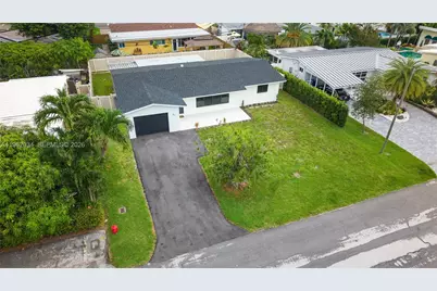 21 SE 7th St, Pompano Beach, FL 33060 - Photo 5