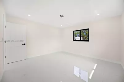 21 SE 7th St, Pompano Beach, FL 33060 - Photo 21