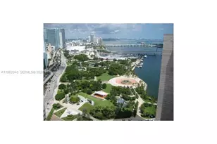 325 S Biscayne Blvd, Miami, FL 33131 - Photo 39